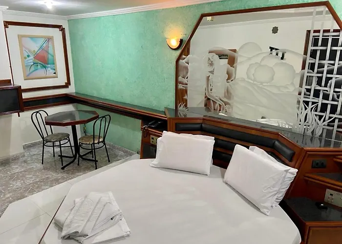Paissandu Palace Hotel - Proximo As Ruas 25 De Marco, Sta Ifigenia E Regioes Do Bras E Bom Retiro
