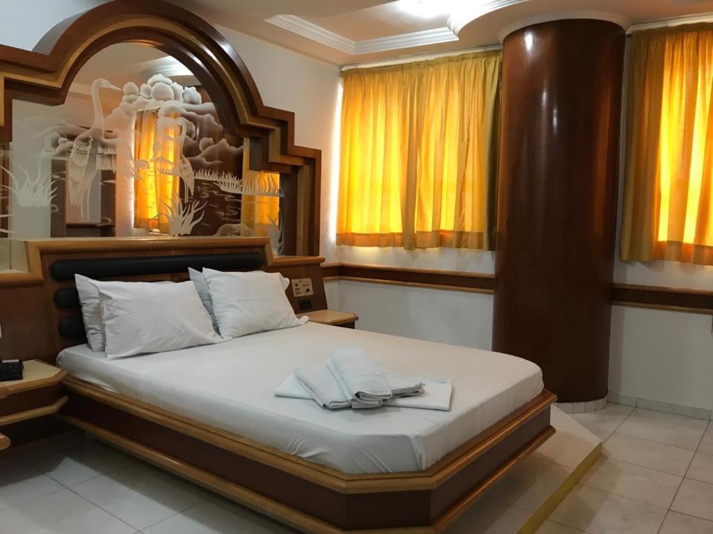 酒店 Paissandu Palace - Proximo As Ruas 25 De Marco, Sta Ifigenia E Regioes Do Bras E Bom Retiro 2*