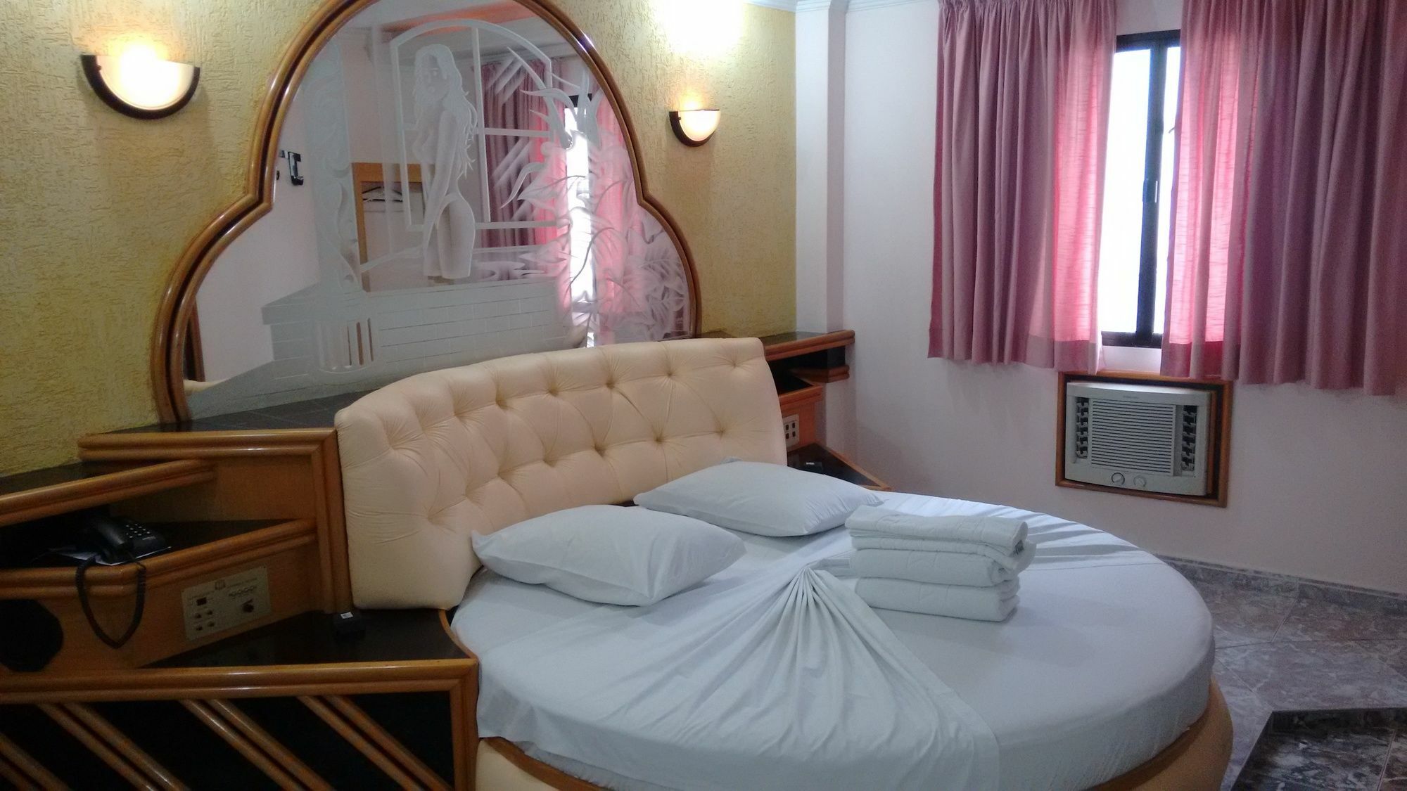 Paissandu Palace - Proximo As Ruas 25 De Marco, Sta Ifigenia E Regioes Do Bras E Bom Retiro 酒店 2*